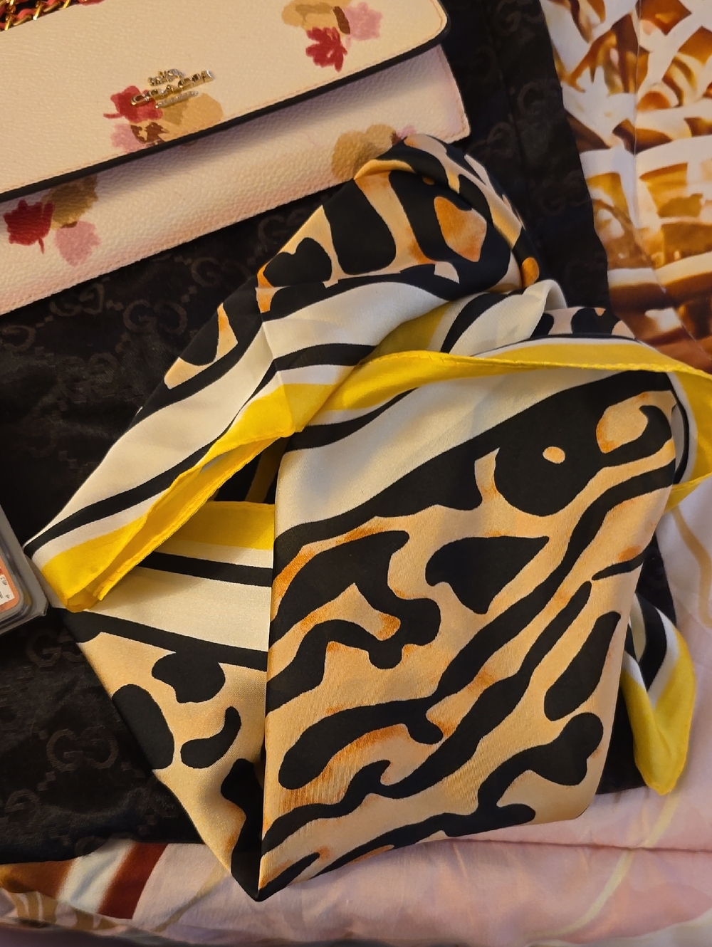 Bunble - Picture 6 of 7